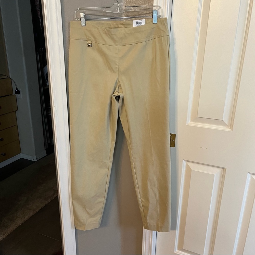 Tan Skinny trouser, NWT